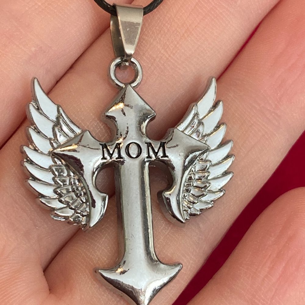 Stainless Steel "Mom" Necklace